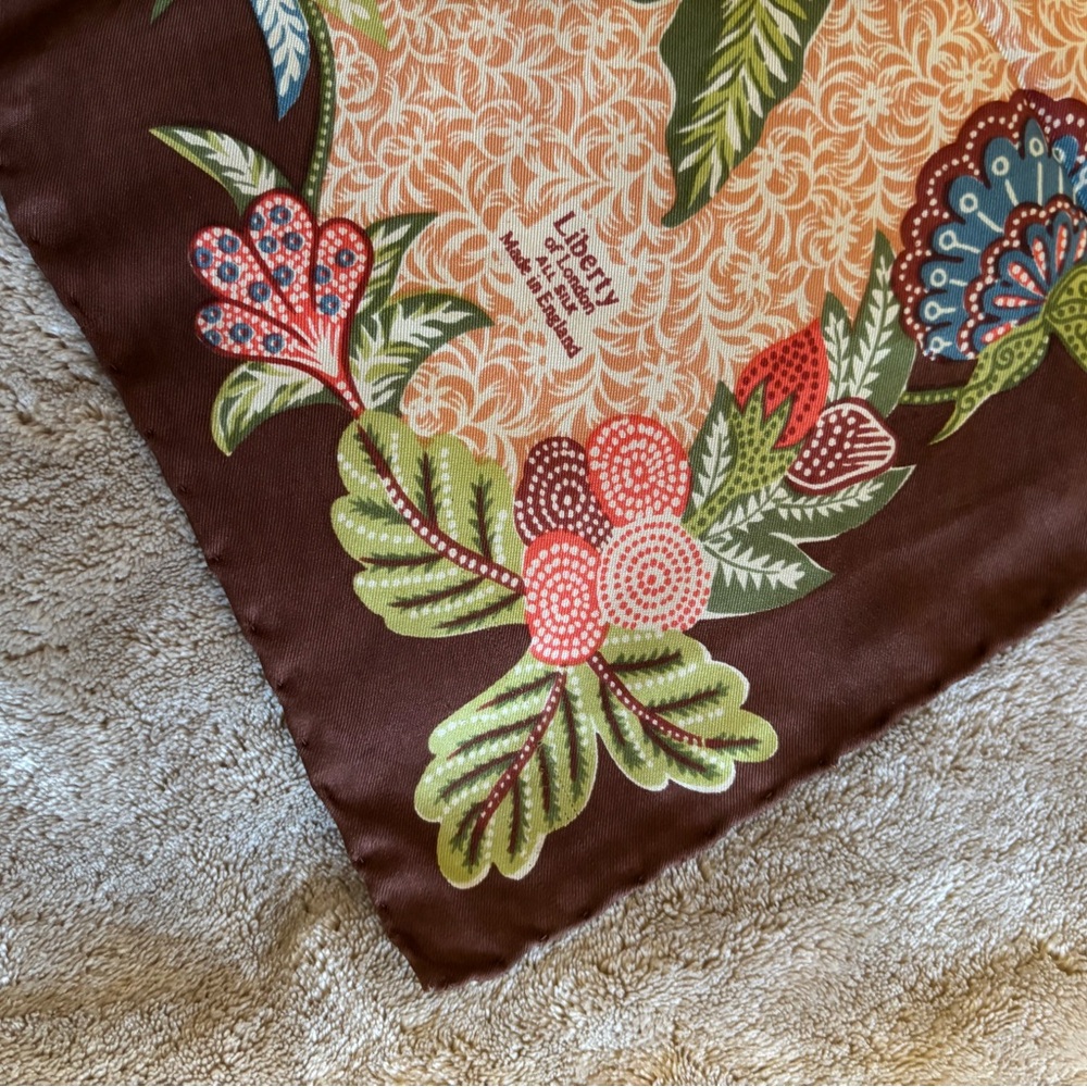 Liberty of London Rare Silk Scarf - Picture 4 of 7